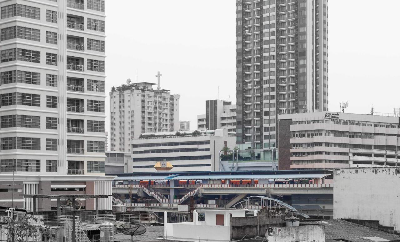 Clean Comfy Cozy Easy To Go Siam Paragon And Chatuchak Market Bangkok Buitenkant foto