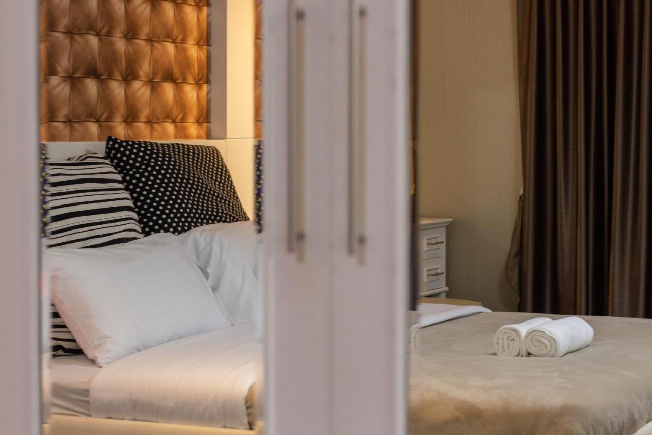 Clean Comfy Cozy Easy To Go Siam Paragon And Chatuchak Market Bangkok Buitenkant foto